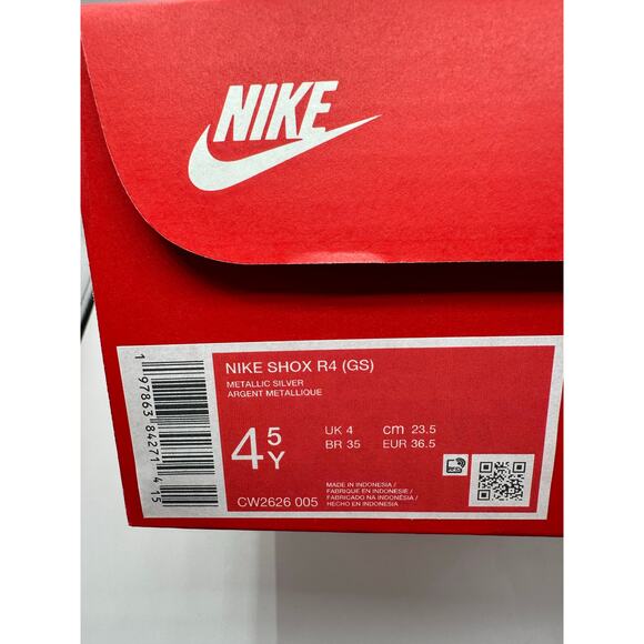 Nike Shox R4 GS “OG” 2025 size 4.5y/6 women’s - Picture 6 of 7